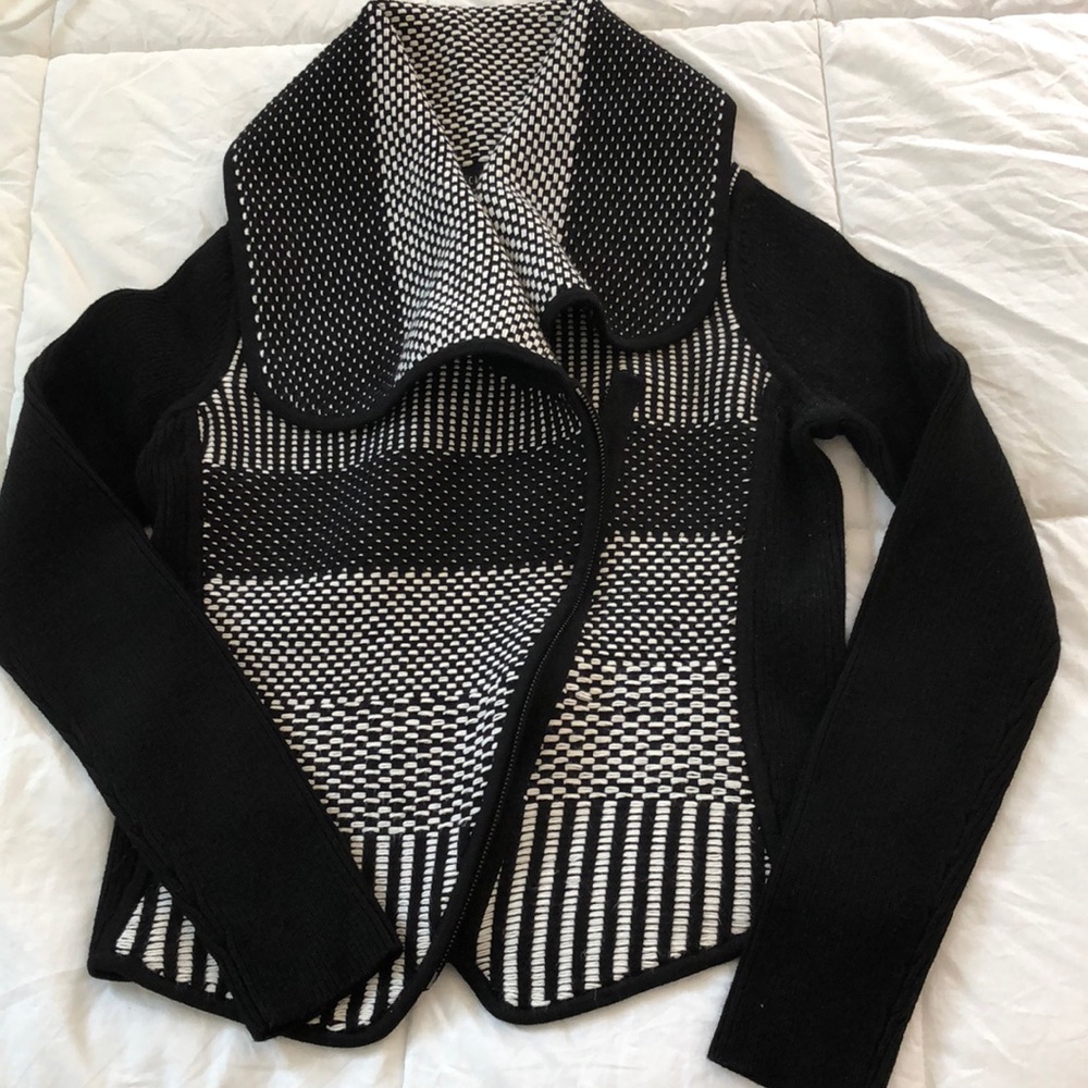 Carlisle Sweater/Jacket size xs
